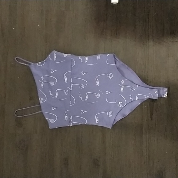 Abstract Face Print Bodysuit_Asymetrical Neck - Picture 9 of 11